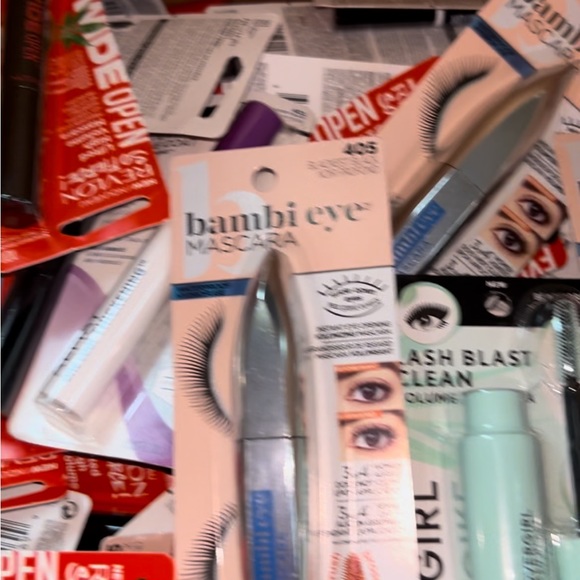 MYSTERY 5 piece makeup set NEW - Picture 6 of 6